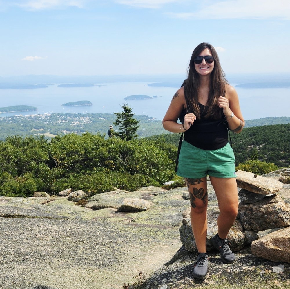 Meet your Posher, Elizabeth